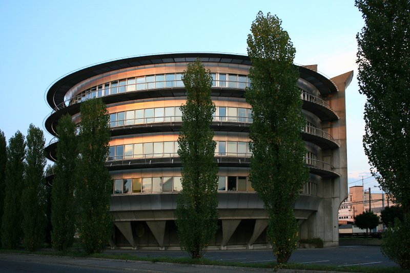Rundhaus Suhr - 03.jpg